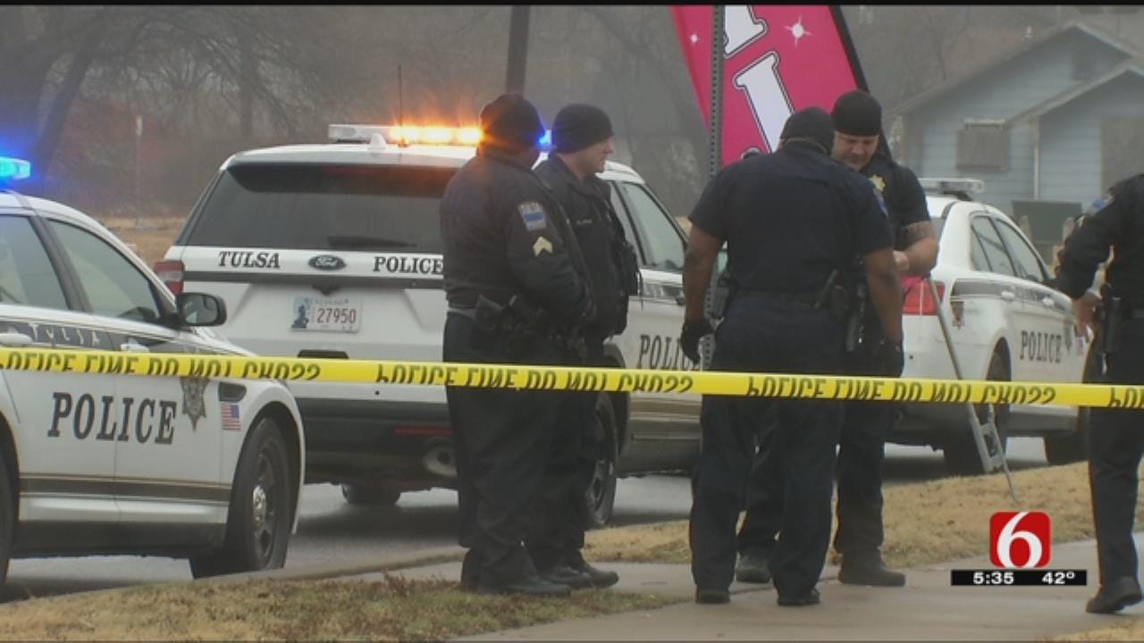 Passerby Finds Body At Tulsa Bus Stop, Police Say