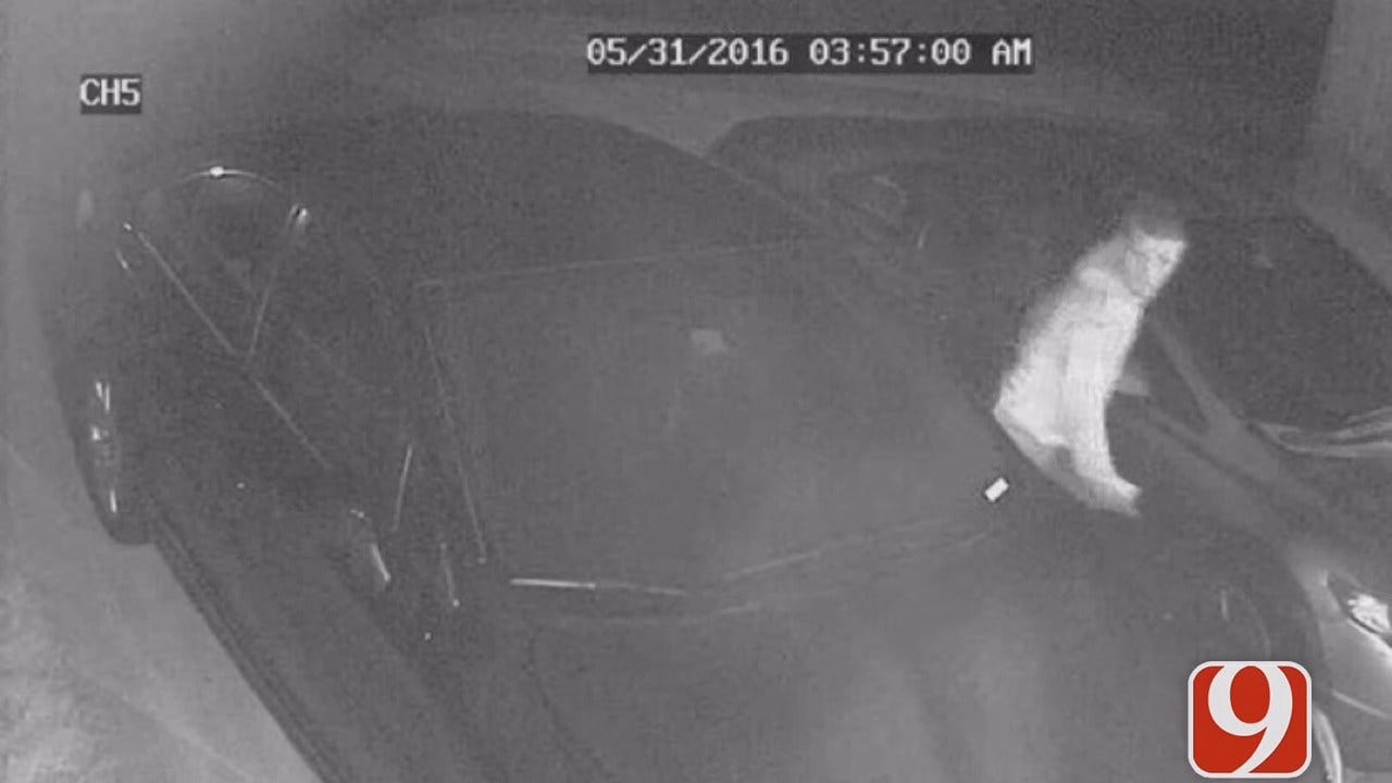 Car Burglaries Reported in Northwest Oklahoma City