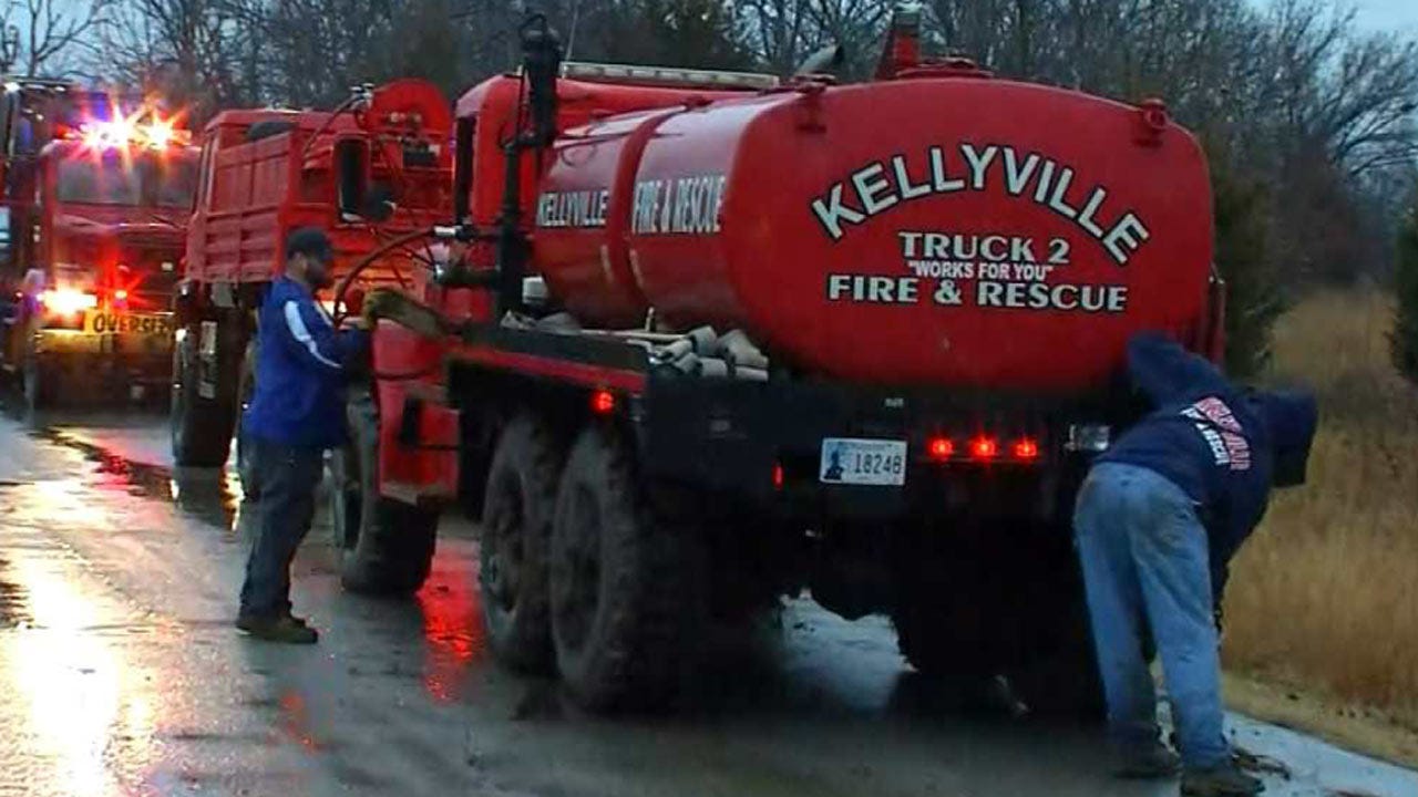 Firefighters Free Kellyville Fire From The Mud