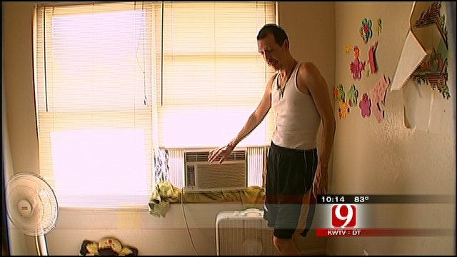 Oklahoma Family Struggles To Beat The Heat