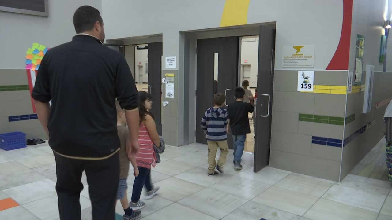 Broken Arrow Students Ride Out Storm In Safe Room