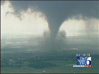 VORTEX 2: News On 6/NEWS 9 Meteorologists Join Tornado Study