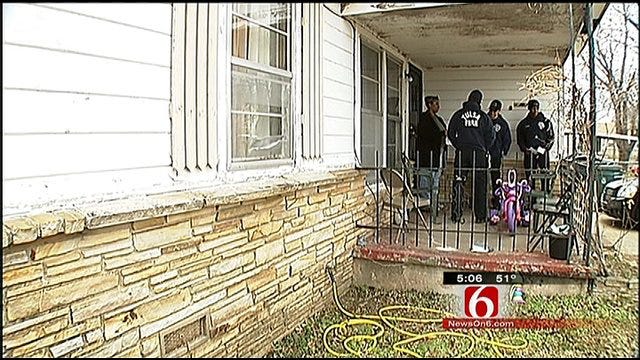 Tulsa Firefighters Go Door To Door To Find An Arsonist
