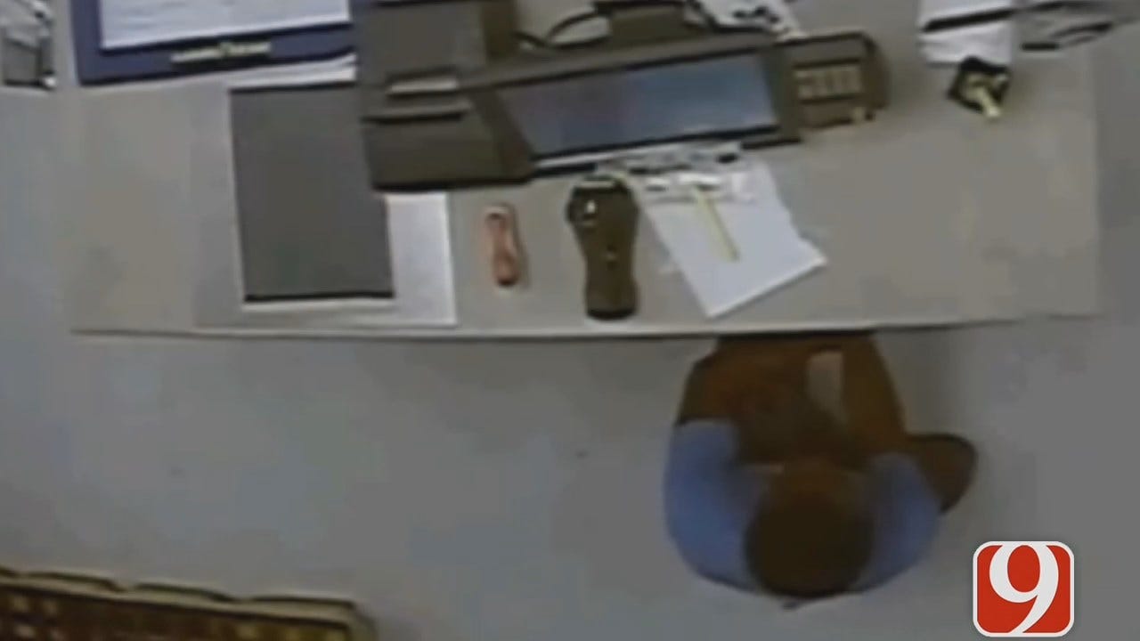 Thief Pries Into Cash Register At Belle Isle Walmart