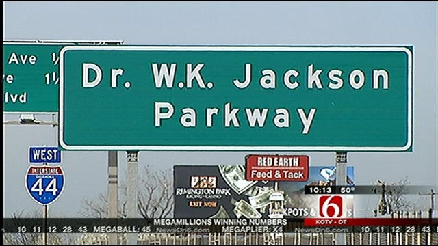 Should Taxpayers Foot the Bill for Memorial Highway Signs?