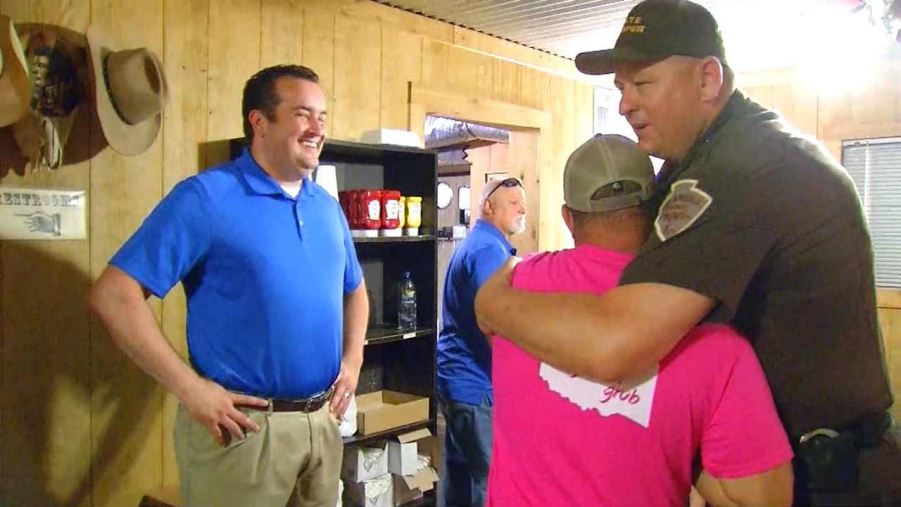 Law Enforcement Packs Hominy Restaurant For Free Appreciation Lunch