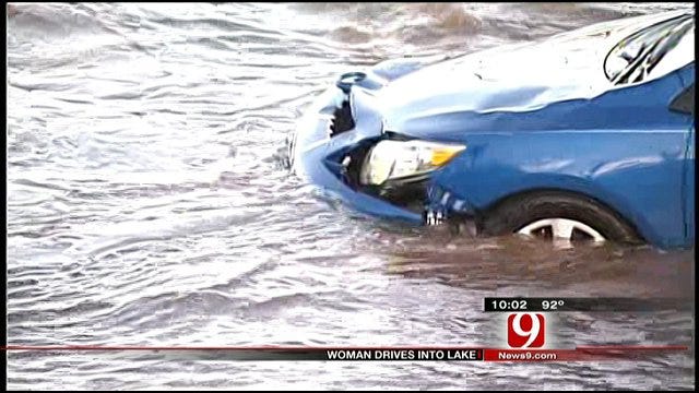 Man Tries To Save Woman Who Drove Into Lake Thunderbird
