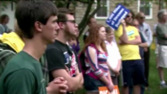 Students Protest Tulsa Businessman's Donation To University Of Kentucky
