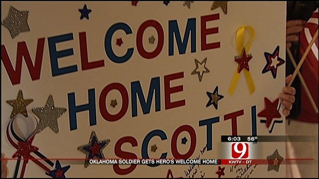 Wounded Soldier Gets Large Welcome Home
