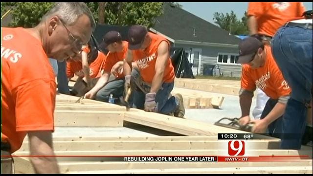 'Samaritan's Purse' Group Helps Rebuild Homes For Joplin Tornado Victims