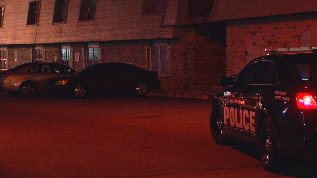 OKC Police Investigating Shooting Near Lamplight Apartments; Victim In Critical Condition