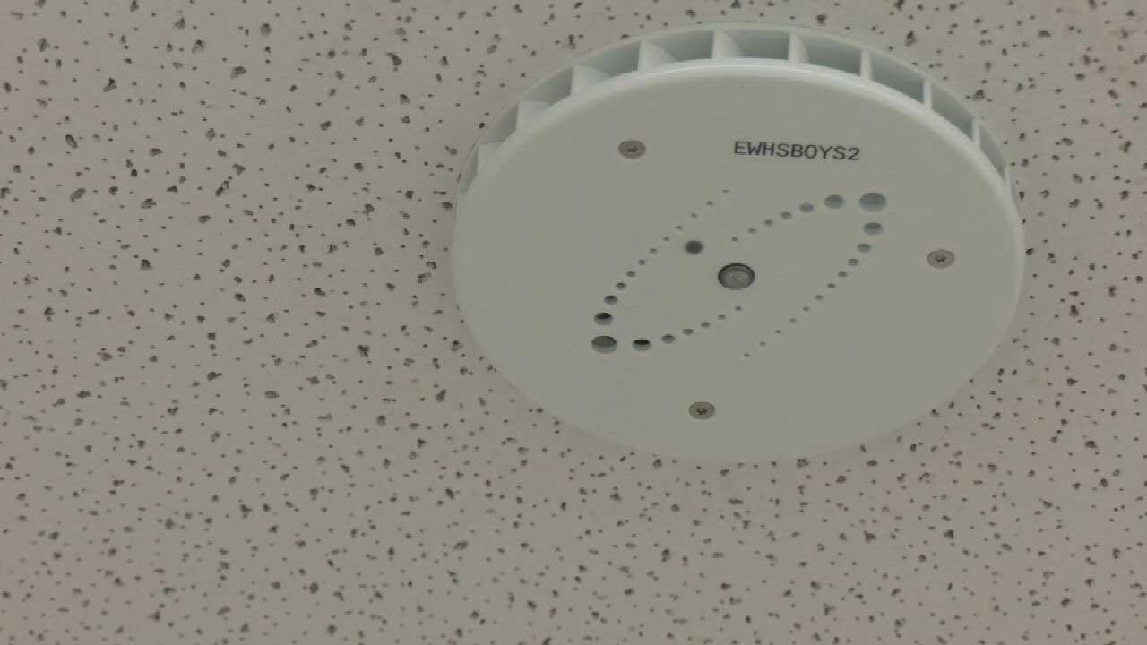 Oklahoma School District Installs Vaping Sensors In Bathrooms