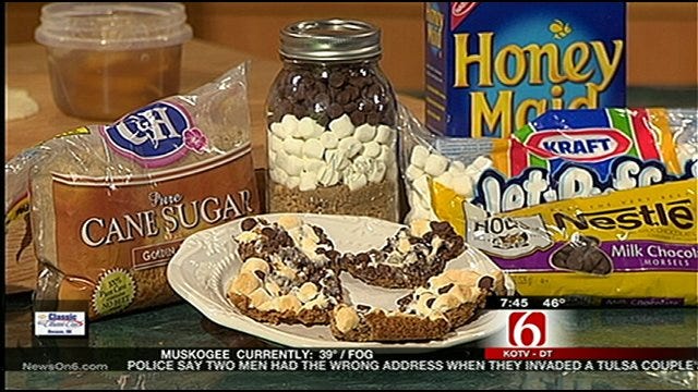 MSQ's Frugal Christmas Gifts: Pie, Smores In A Jar