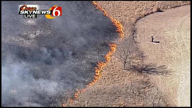 WEB EXTRA: Osage SkyNews 6 Flies Over Wagoner County Grass Fire