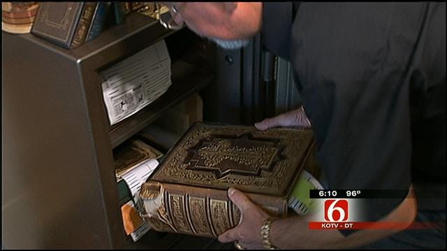 Oklahoman Restoring 400-Year-Old Bible, Another Carving Jesus Out Of Tree