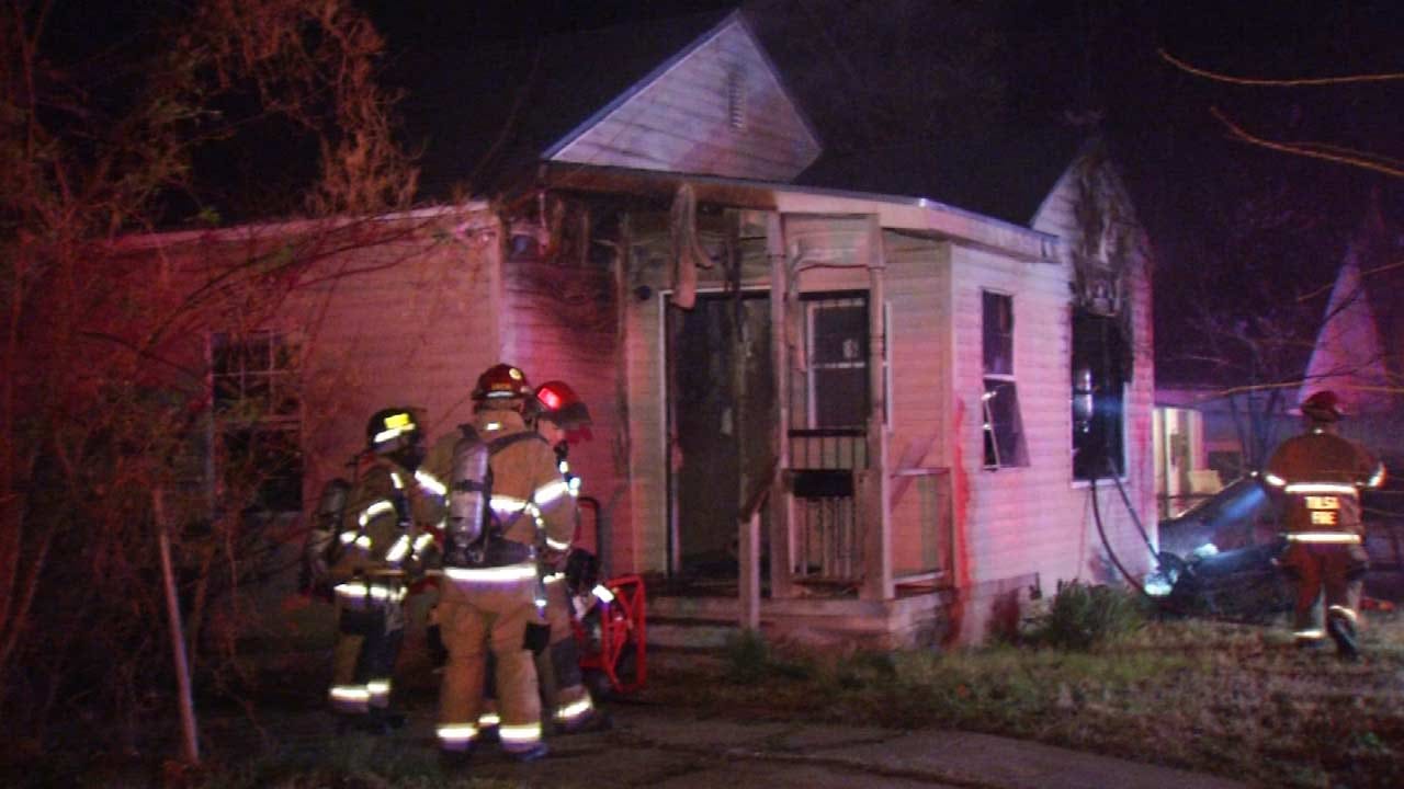 Tulsa Firefighters Quickly Get House Fire Out
