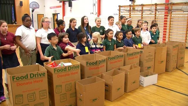 Patrick Henry Elementary Students Donate To Food Bank