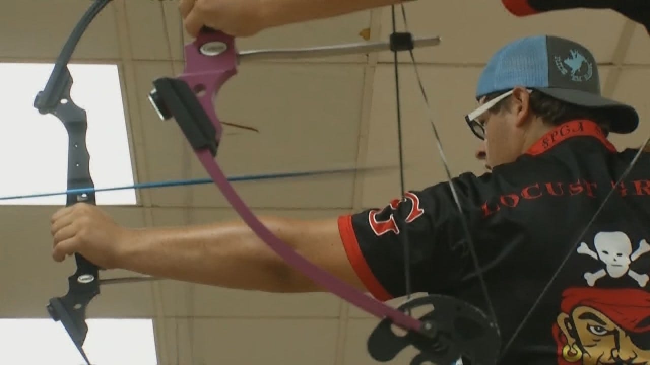 Locust Grove Archery: Oklahoma High School Senior Rising