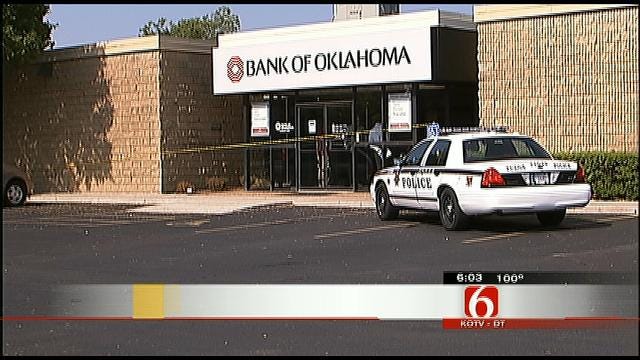 Police: Armed Robber Holds Up West Tulsa Bank Branch