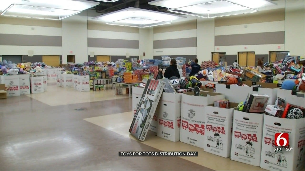Broken Arrow Marine Corps Reserve Unit Gives Out 55,000 Toys