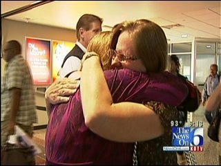 Green Country Mother, Daughter Reunited After More Than 40 Years