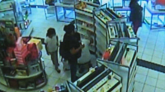 WEB EXTRA: Thieves Steal Perfume From Ulta Store