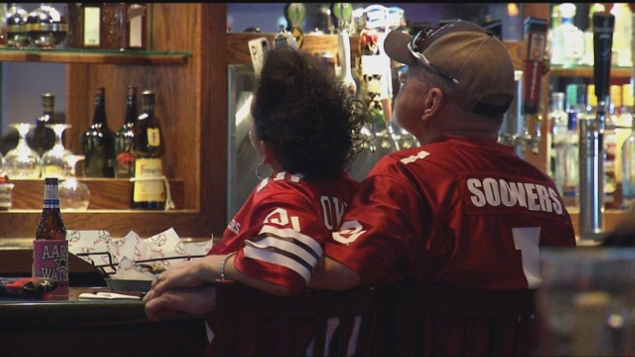 OU Fans Cheer On Sooners In Final Four At Tulsa Watch Party