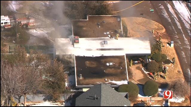 WEB EXTRA: Bob Mills' SkyNews 9 Flies Over House Fire In Nichols Hills
