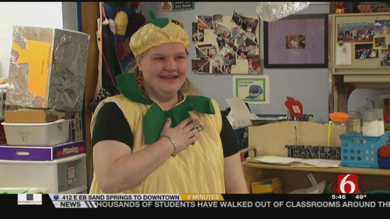 Sperry Educator Who Dresses Up In Costume, Recognized As An 'Impactful Teacher'