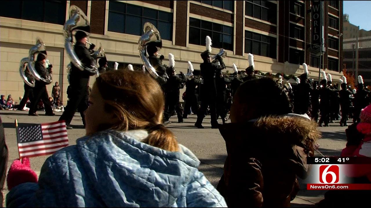 Cold Weather Doesn't Halt Tulsa's Veterans Day Parade