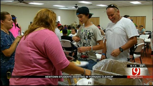 Teens From Newtown Help Tornado Victims In Oklahoma