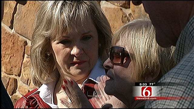 Mary Fallin Puts In Some Last Minute Campaigning