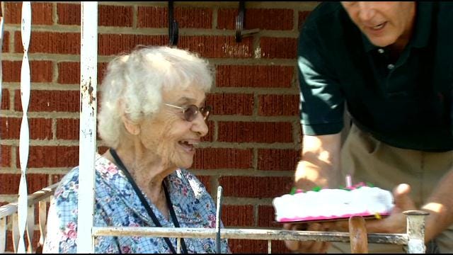 Tulsan Gets Special Delivery From Meals On Wheels