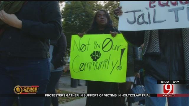 Protesters Gather In Support Of Victims In Holtzclaw Trial