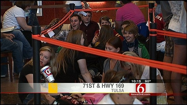 Fans Line Up For 'Harry Potter' Mania At Tulsa Theaters