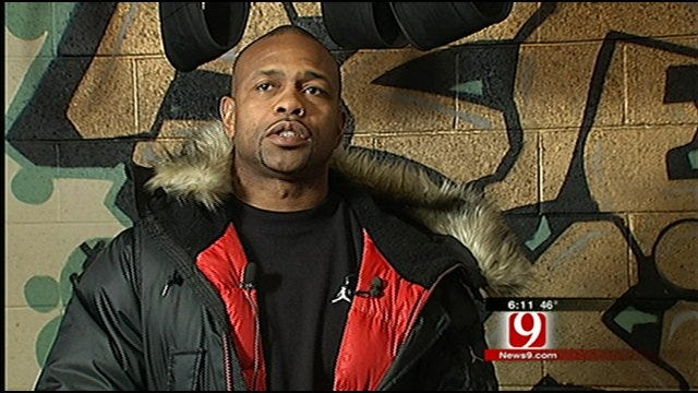 Roy Jones Jr. Meets With Young Oklahoma Boxers