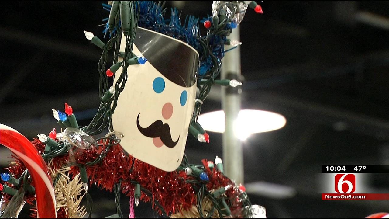 Tulsa Christmas Parade Volunteers Prepare For Expected 30,000 Spectators