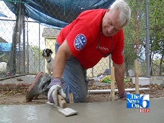 Lowes Helps Tulsa SPCA