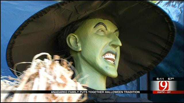 Anadarko Family Creates 'Oz' Themed Halloween Fun House