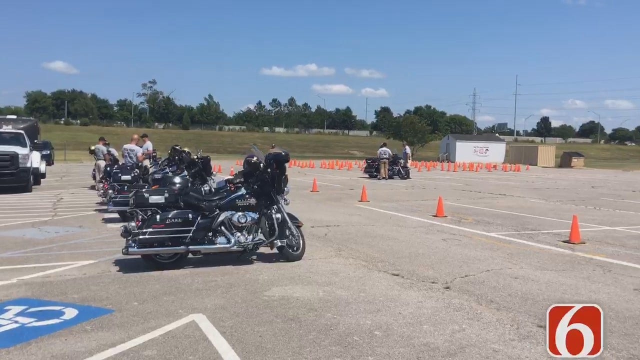 Tulsa Officers Train To Become Motorcycle Certified