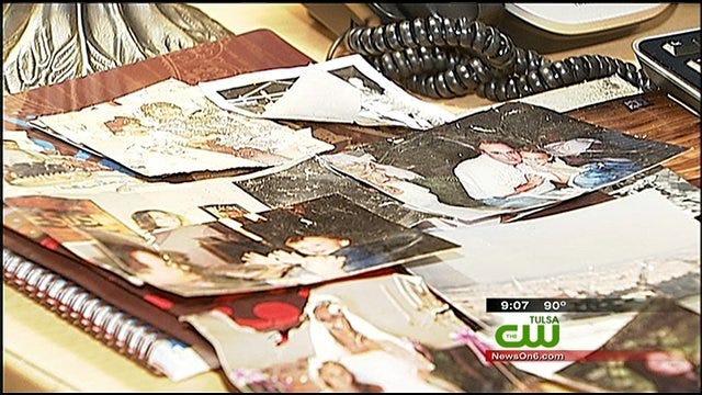 Pryor Woman Helping Joplin Tornado Victims Recover Lost Pictures