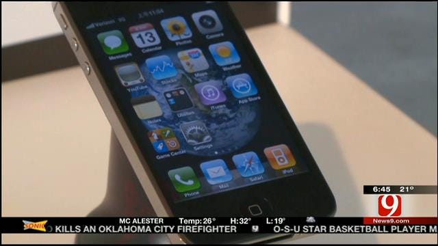 News 9 Looks Into Smart Phone Apps Parents Should Monitor