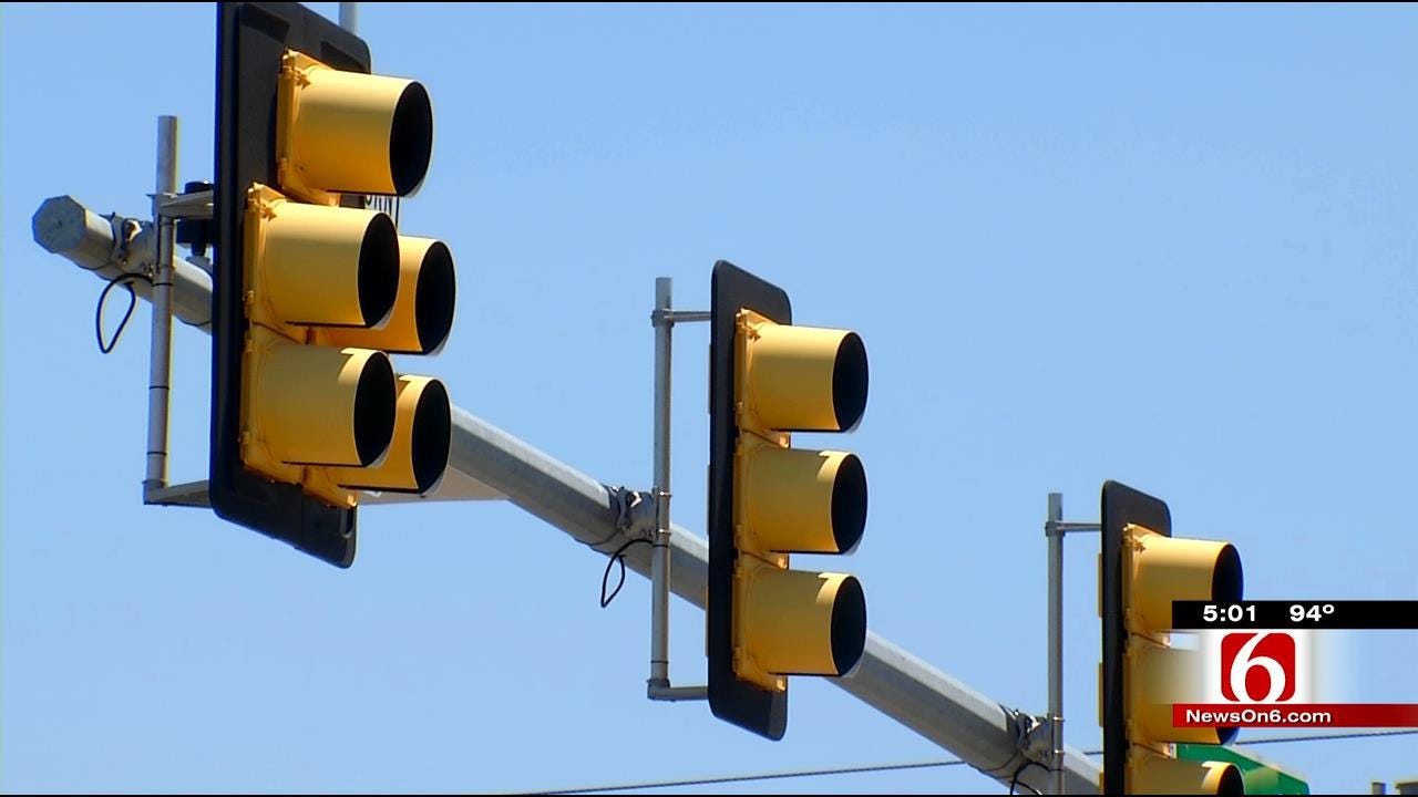 Syncing Tulsa Traffic Lights Provides Economic Benefits, Study Shows