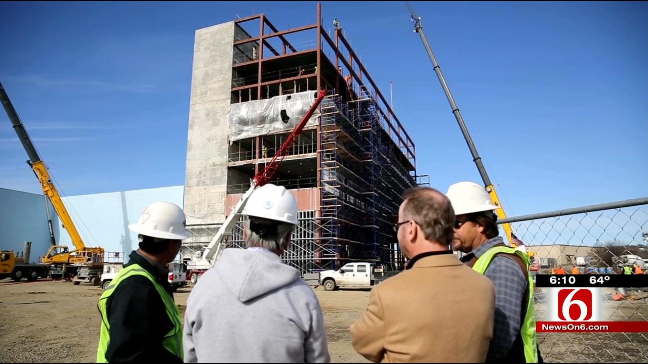 Cherokee Nation Tops Out New Roland Casino And Hotel