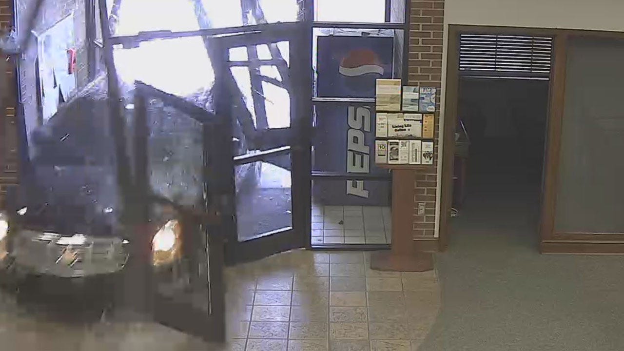 WATCH: Driver Crashes Through Front Door Of Catoosa Bank