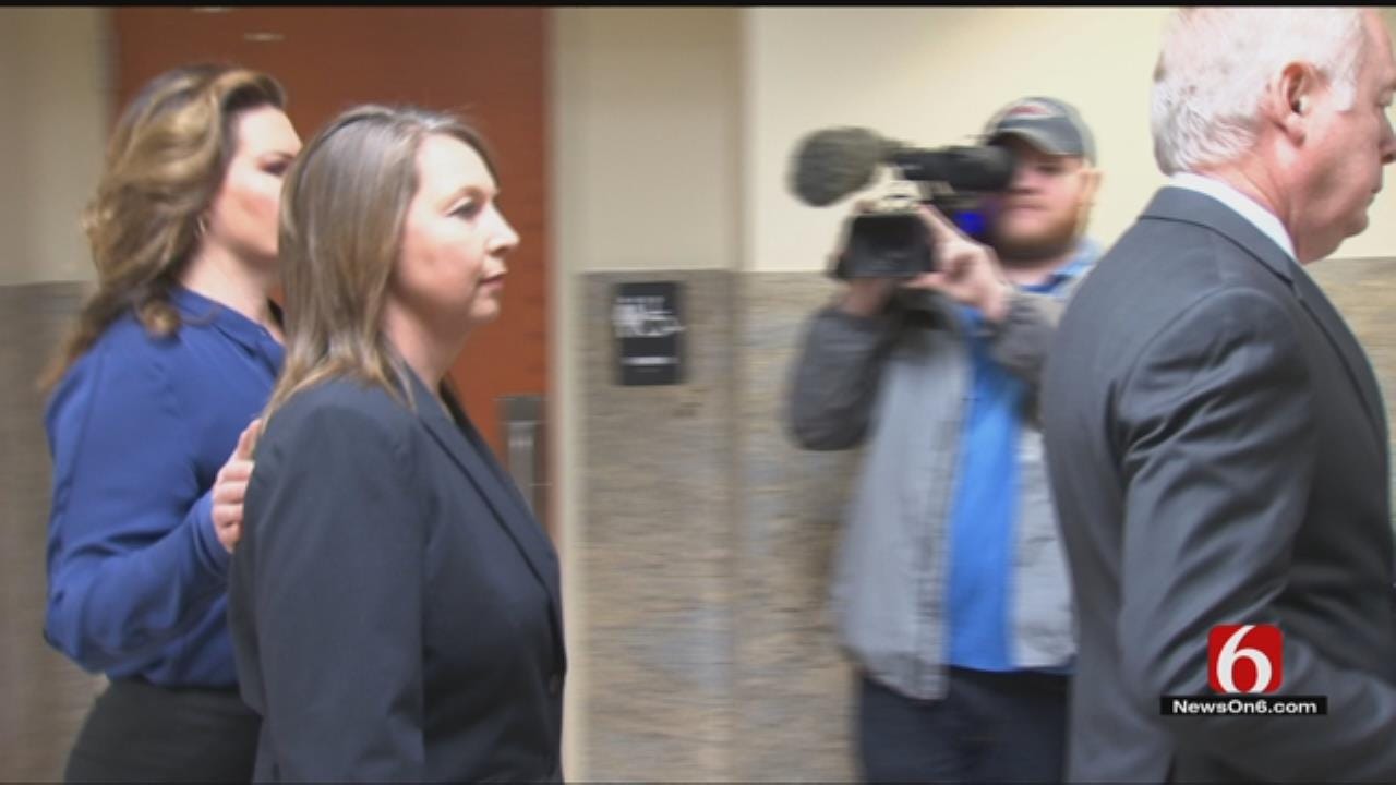 Judge Denies Motion To Dismiss Charge Against Betty Shelby