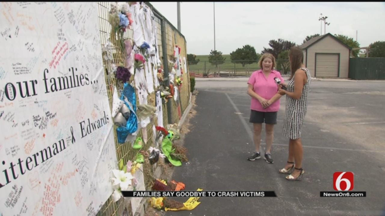 Hundreds Say Goodbye To Jenks Crash Victims
