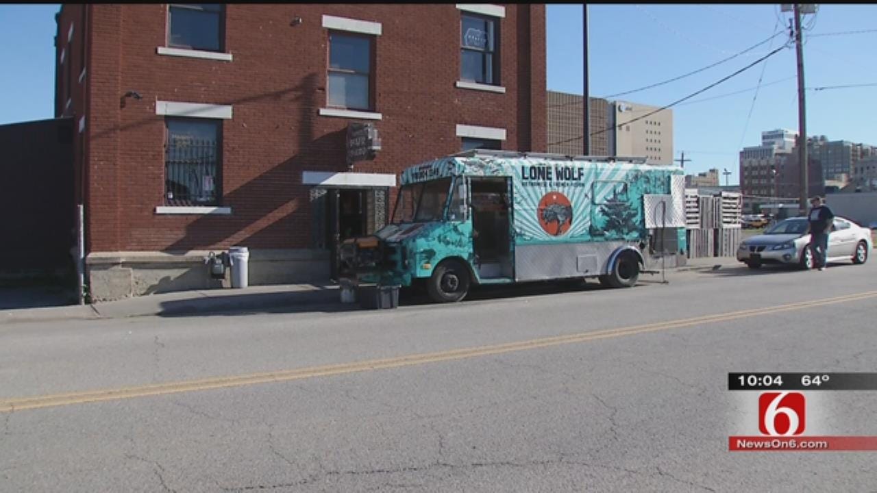 Popular Food Truck Getting Restaurant In Brady District