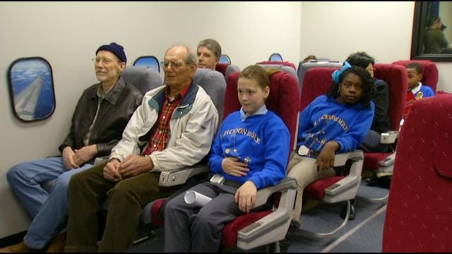 Kids Get Interactive Aviation Lesson At Tulsa International Airport