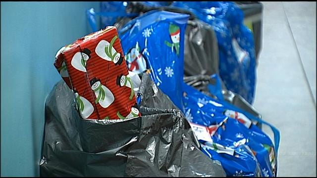 Green Country Swimmers Collect Gifts For Needy Kids